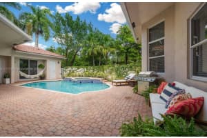 1604 Victoria Pointe Ln, Weston, FL 33327, Sold 10/14/25