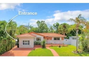 7537 Buccaneer Ave B, North Bay Village