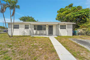 2271 NW 178th St, Miami Gardens, FL 33056, Sold 06/02/25