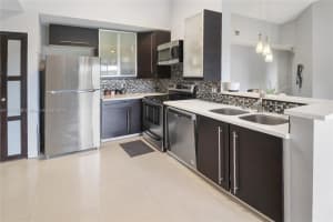 6952 SW 39th St APT C302, Davie, FL 33314, Sold 07/22/25