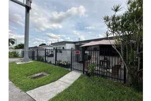 6060 Nw 7th St, Miami