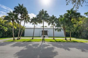 8530 Sw 121st St, Miami