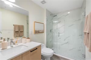 16395 Biscayne Blvd, North Miami Beach, FL 33160, - MLS#A11777450
