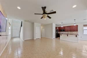 4233 Large Leaf Ln Hollywood, FL 33021 - MLS#A11777473
