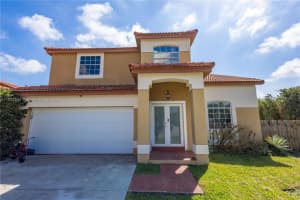 20101 NW 81st Ct, Hialeah, FL 33015, Sold 07/17/25