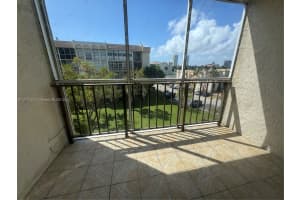 851 Three Islands Boulevard APT 407, Hallandale Beach, FL 33009, - MLS#A11777570