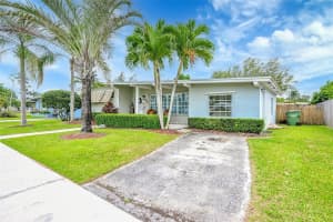 64 NW 19th St, Homestead, FL 33030, Sold 08/08/25