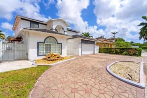 16075 SW 149th Terrace, Miami, FL 33196, - MLS#A11777608