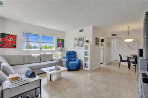 9121 Sunrise Lakes Blvd APT 101, Sunrise, FL 33322, - MLS#A11777611