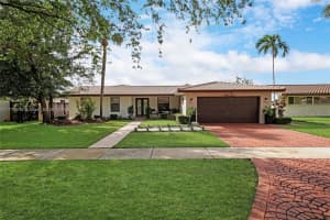 14720 Dade Pine Ave, Miami Lakes, FL 33014, Sold 08/15/25