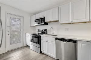 4800 Hillcrest Ln APT 207, Hollywood, FL 33021, - MLS#A11777704