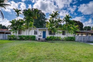 6550 Sw 27th St, Miami