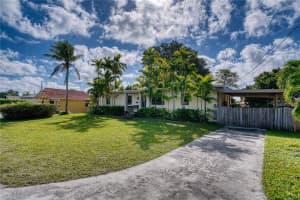 6550 SW 27th St, Miami, FL 33155 - MLS#A11777713
