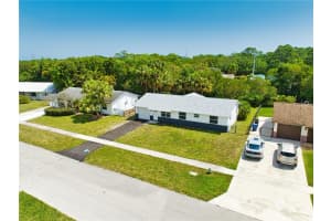 697 Pawnee St, Jupiter, FL 33458, Sold 05/12/25