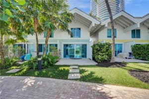 100 S Pointe Dr Cabana 5, Miami Beach