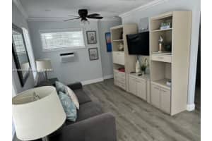 65 NE 24th St 65 b, Wilton Manors, FL 33305, - MLS#A11777742