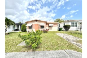 616 Nw 3rd Ct, Hallandale Beach