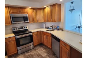 1750 NE 191st St Apt 626-4, Miami, FL 33179, Sold 09/13/25