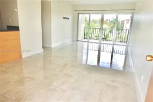 8897 Fontainebleau Blvd APT 307, Miami, FL 33172, Sold 09/29/25