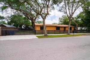 17001 Nw 28th Ave, Miami Gardens