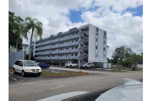 7561 Nw 16th St 2411, Plantation