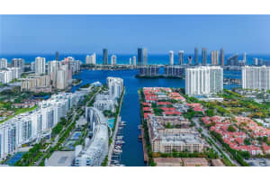 3001 NE 185th St APT 127, Aventura, FL 33180, Sold 09/26/25
