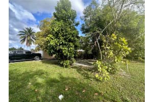 3800 NW 37th St, Lauderdale Lakes, FL 33309, Sold 08/19/25