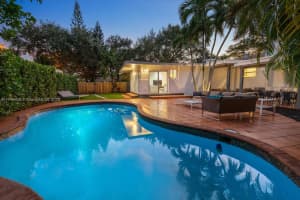 9001 NE 4th Ave, El Portal, FL 33138, Sold 06/03/25