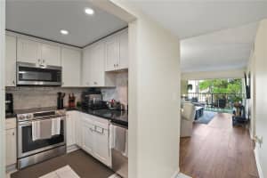 471 N Pine Island Rd APT D405, Plantation, FL 33324, Sold 08/27/25