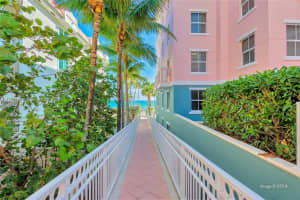 2051 SE 3rd St, Deerfield Beach, FL 33441, - MLS#A11778464