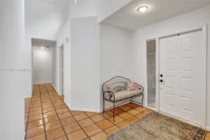3272 Beechberry Cir Davie, FL 33328 - MLS#A11778541