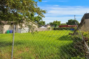 1762 Nw 44th St Miami, FL 33142 - MLS#A11778591
