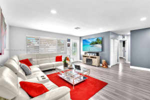 640 SW 69th Way, Pembroke Pines, FL 33023, Sold 07/03/25