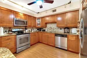 2812 N 46th Ave, Hollywood, FL 33021, Sold 07/28/25