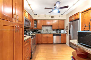 2812 N 46th Ave, Hollywood, FL 33021, Sold 07/28/25