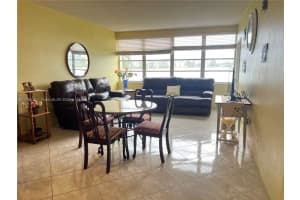 18555 Ne 14th Ave 516, Miami
