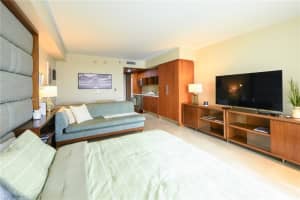 50 Biscayne Blvd, Miami, FL 33132, Sold 05/20/25