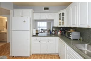 3195 Foxcroft Rd F302 Miramar, FL 33025 - MLS#A11778718