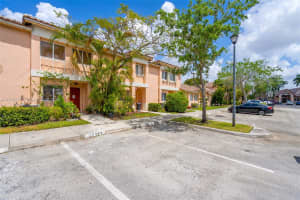 20857 NW 4 St, Pembroke Pines, FL 33029, - MLS#A11778836