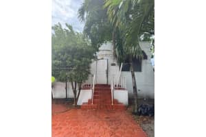 1738 Sw 17th St, Miami