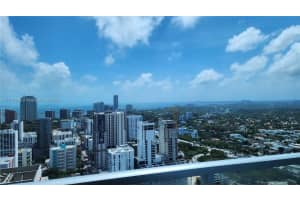 185 Sw 7th St 3814, Miami
