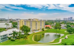 2500 Ne 48th Ln 802, Fort Lauderdale