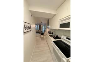 100 Lincoln Rd 430, Miami Beach