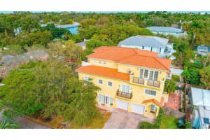 716 SW 9th Terrace, Fort Lauderdale, FL 33315, Sold 07/04/25