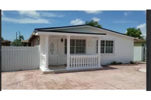 3050 Nw 52nd St, Miami