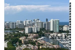 3530 Mystic Pointe Dr Ph-07, Aventura