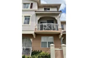 8882 W Flagler St APT 201, Miami, FL 33174, - MLS#A11779207