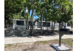 14001 Nw 10th Ave, Miami