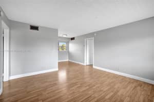 609 NE 13th Ave 301, Fort Lauderdale, FL 33304 - MLS#A11779310