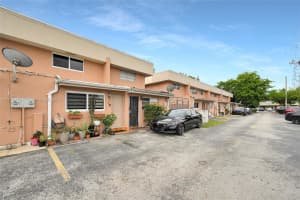 10881 Sw 6th St 7 Sweetwater, FL 33174 - MLS#A11779319